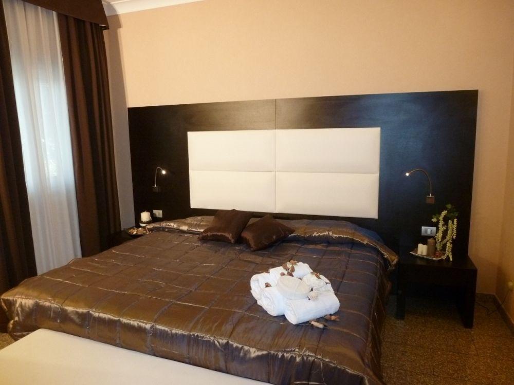 Eh Suites Rome Airport Euro House Hotels Fiumicino Bagian luar foto